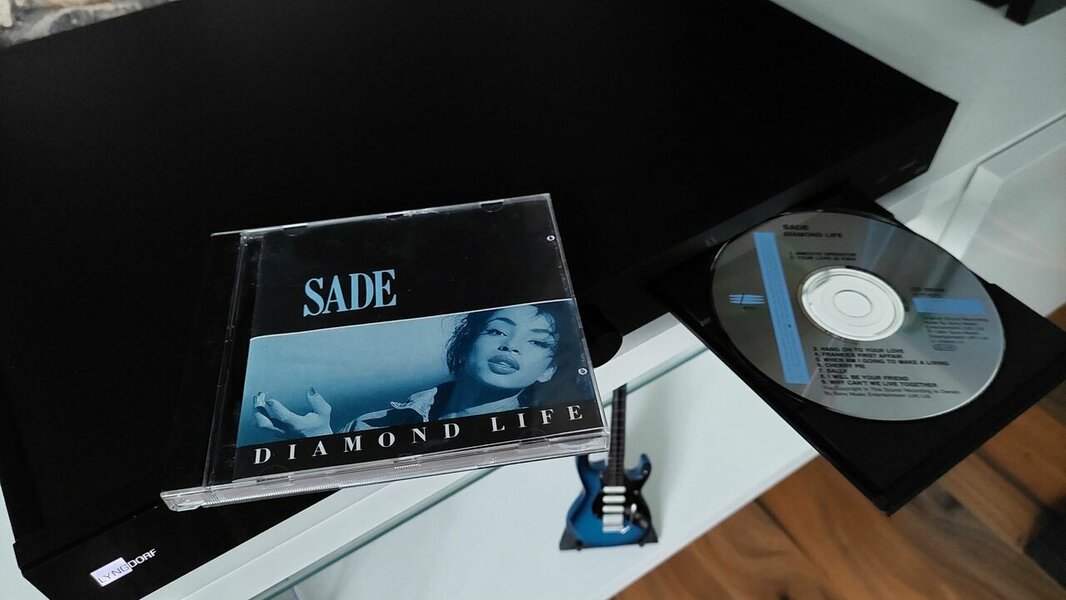 Sade - Diamond Life.jpg