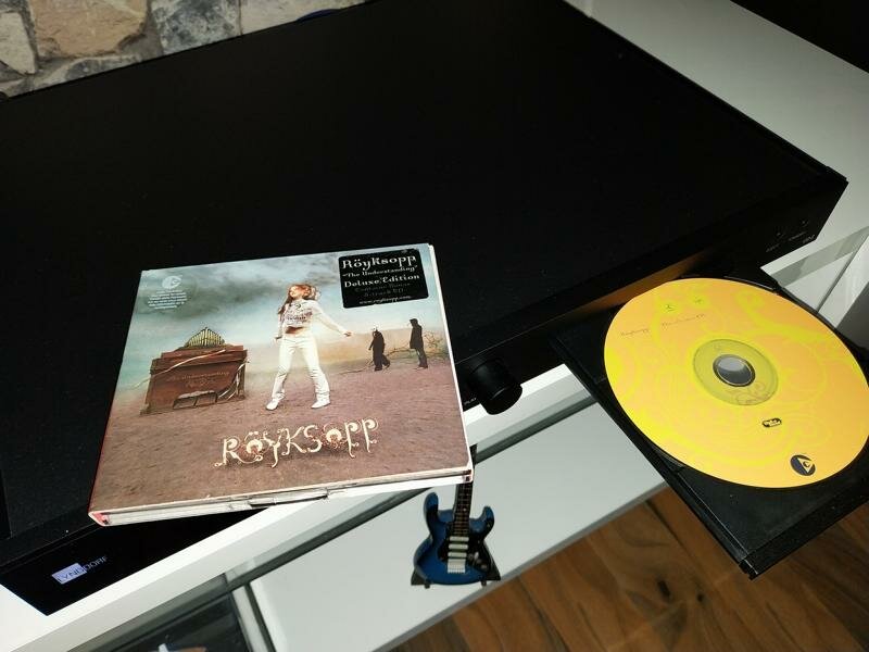 Röyksopp - The Understanding (2005).JPG