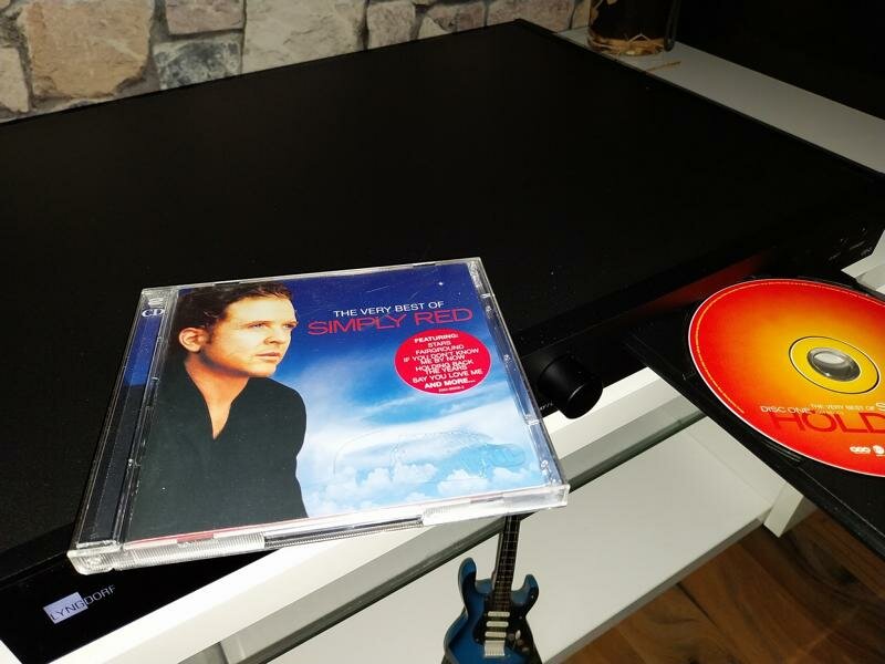 Simply Red - The best of...(2003).JPG