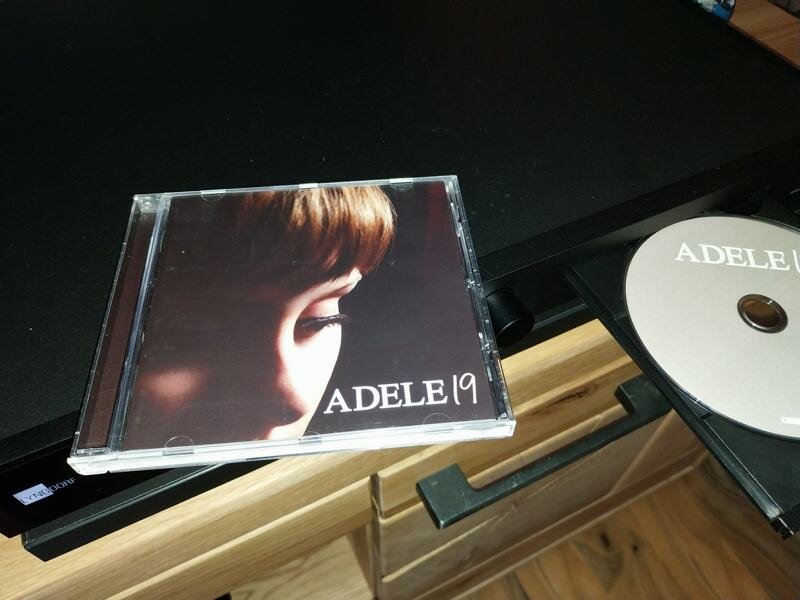 Adele - 19 (2008).JPG