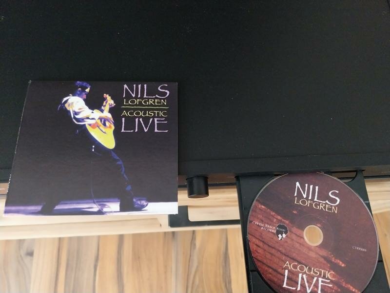 Nils Lofgren - Acoustic Live (2013).JPG