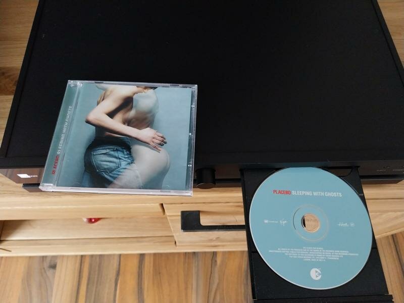 Placebo - Sleeping with Ghosts (2003).JPG