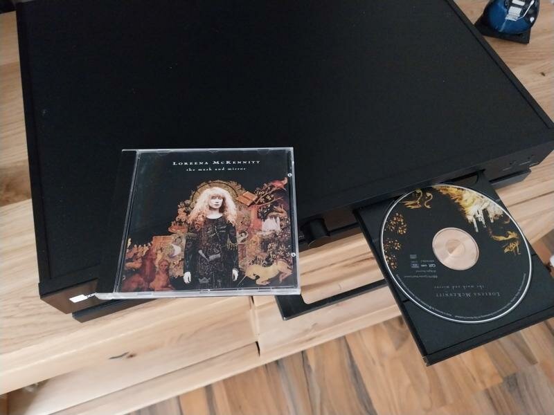 Loreena McKennitt - the mask and mirror (1994).JPG