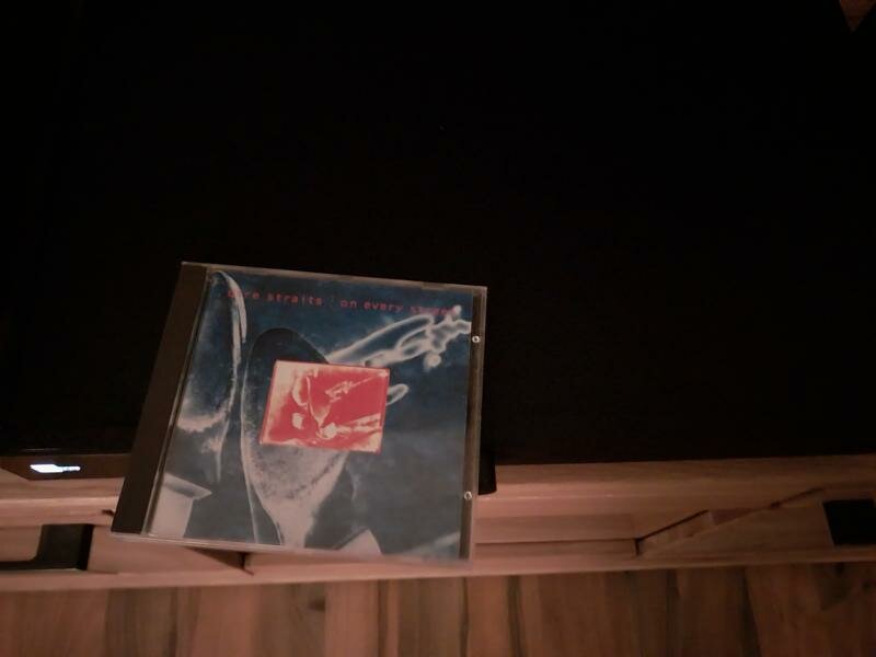 Dire Straits - On every street (1991).JPG
