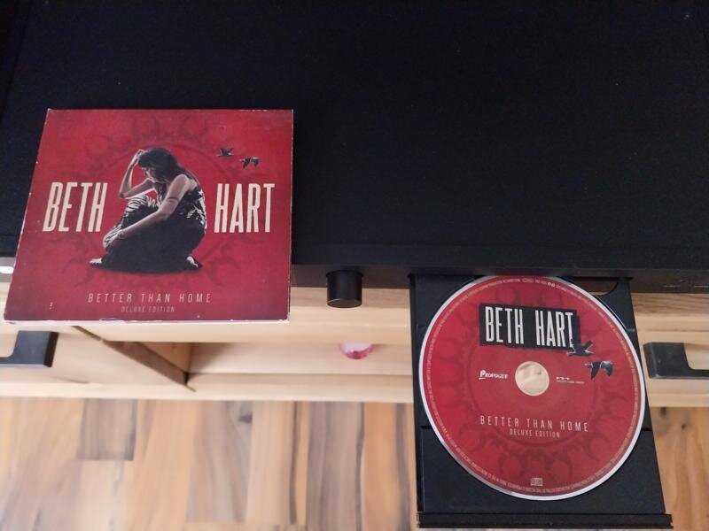 Beth Hart - Better Than Home (Deluxe Edition) (2015).JPG