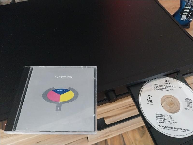 Yes - 90125 (1983).JPG